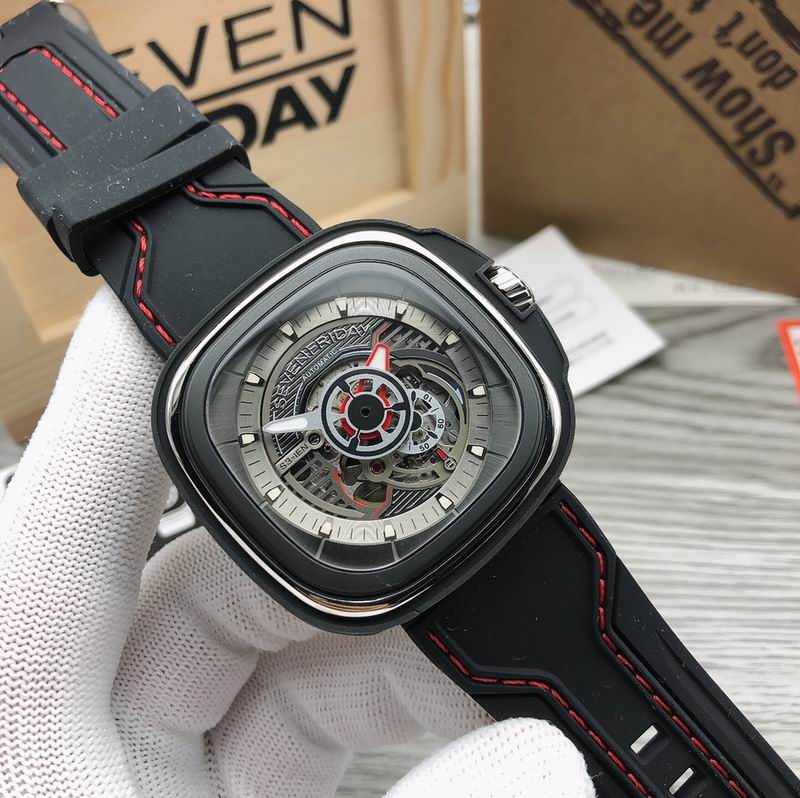 Seven Friday 47mm 090451